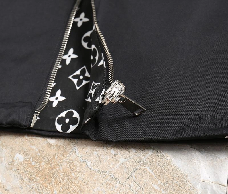 Durable Louis Vuitton Outwear 136670