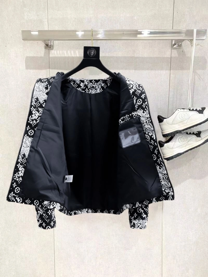 Louis Vuitton Outwear Effortless 136668