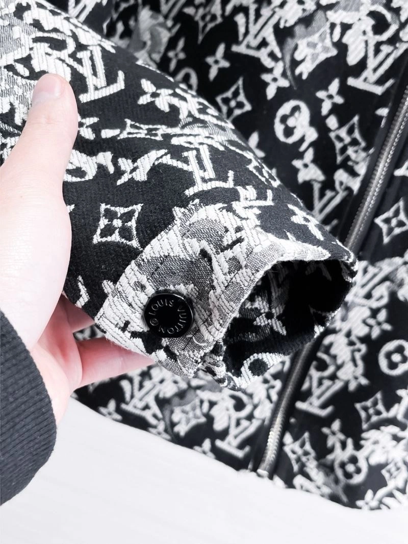 Louis Vuitton Outwear Effortless 136668