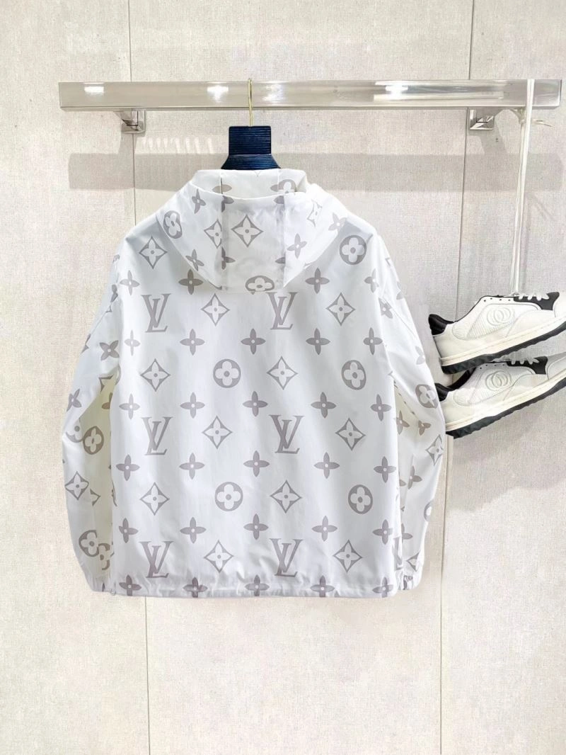 Vibrant Louis Vuitton Outwear 136661