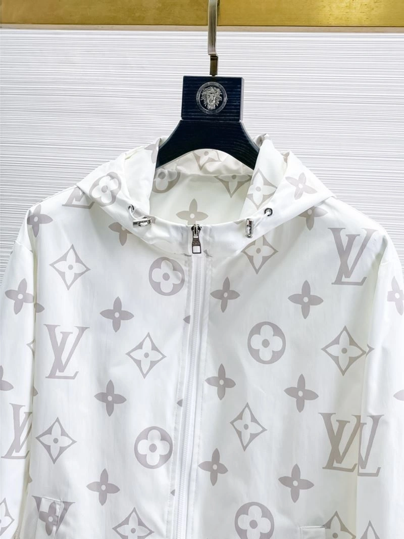 Vibrant Louis Vuitton Outwear 136661