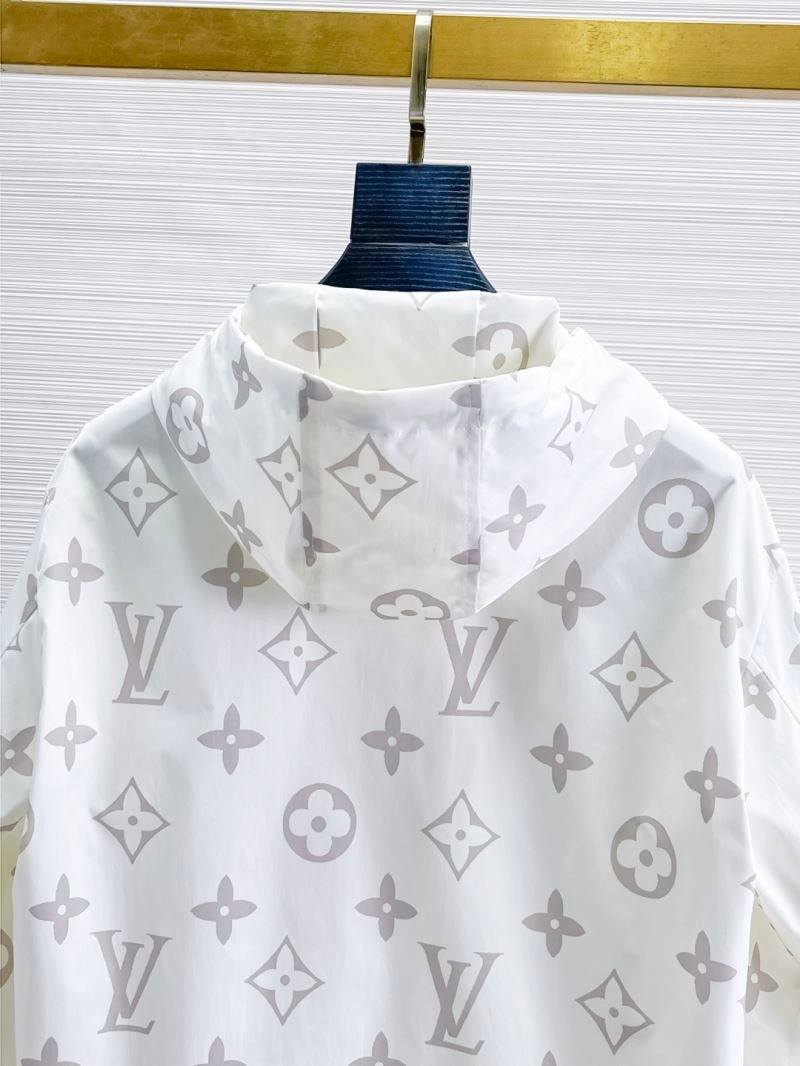 Vibrant Louis Vuitton Outwear 136661