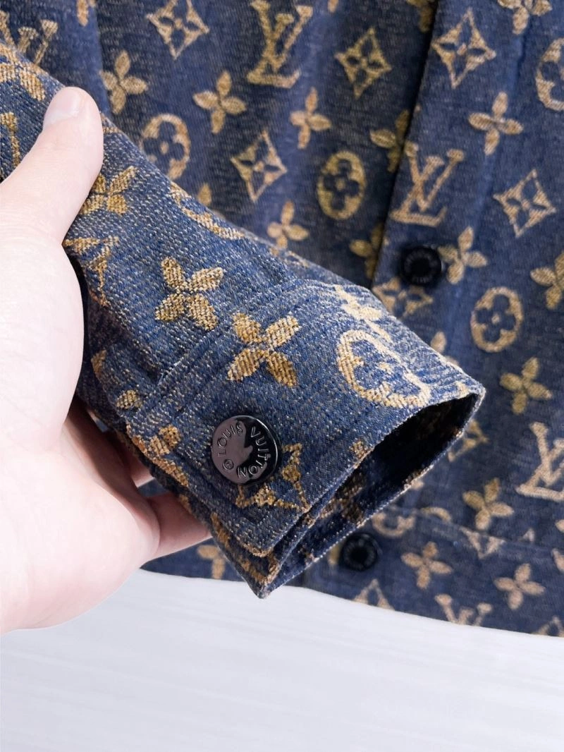 DailyWear Louis Vuitton Outwear 136656