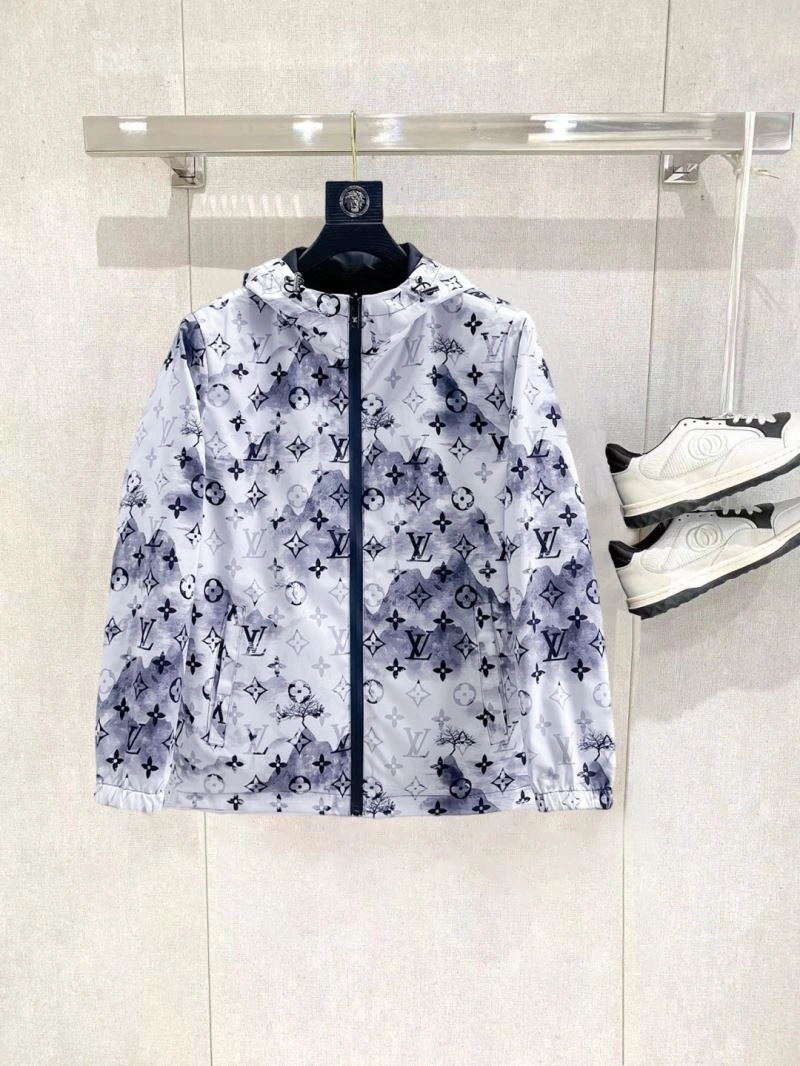 Louis Vuitton Outwear WellDesigned 136659