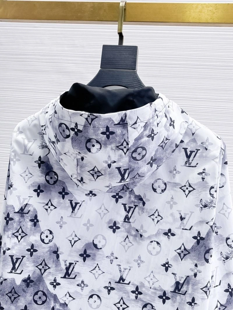 Louis Vuitton Outwear WellDesigned 136659