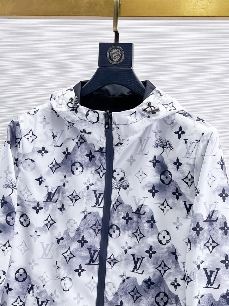 Louis Vuitton Outwear WellDesigned 136659