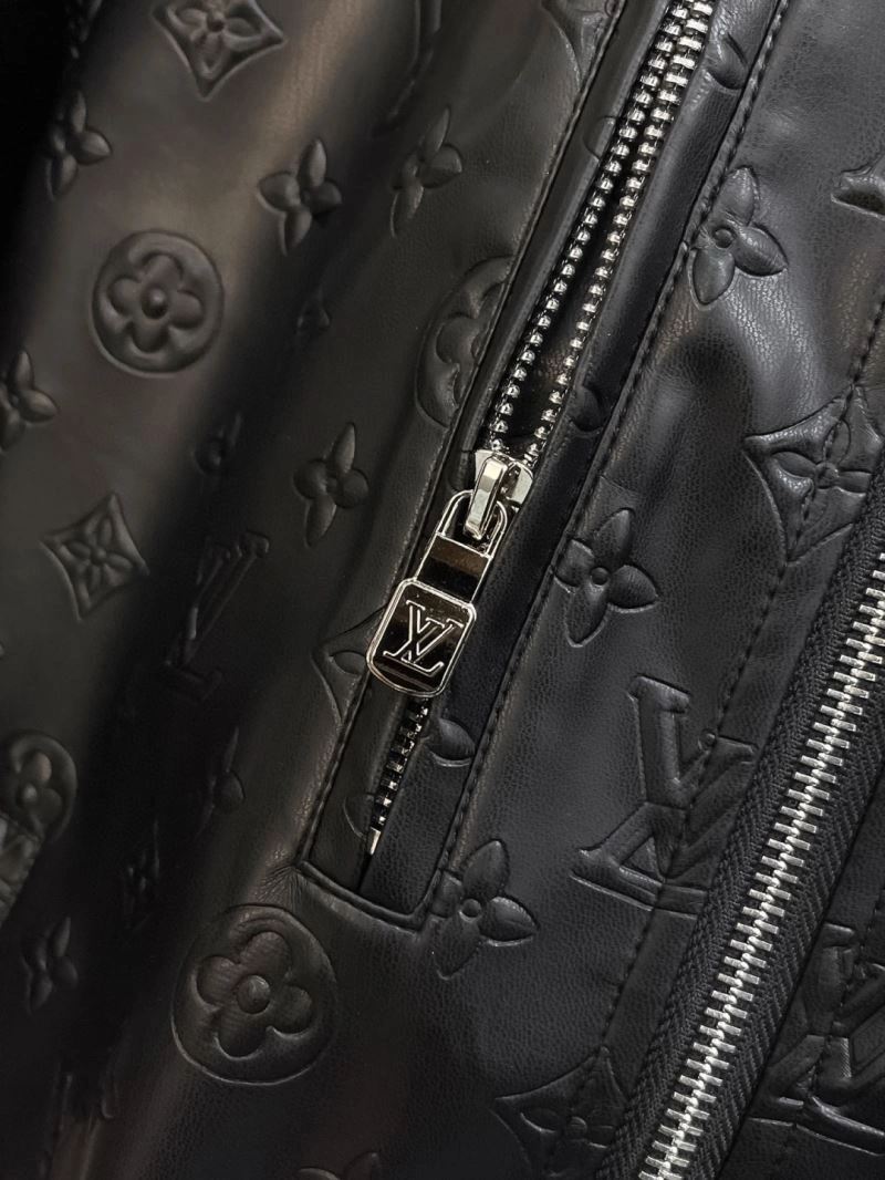 Louis Vuitton Outwear FreshLook 136650