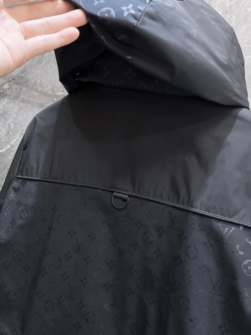 Louis Vuitton Outwear Functional 136655