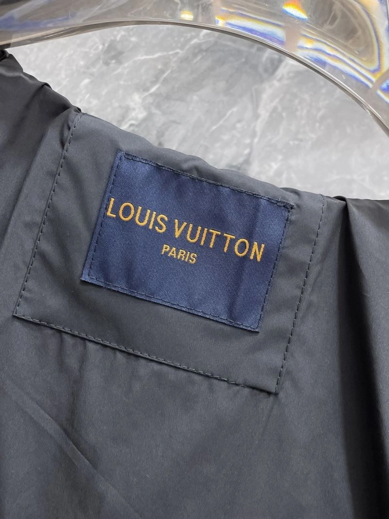Louis Vuitton Outwear Functional 136655