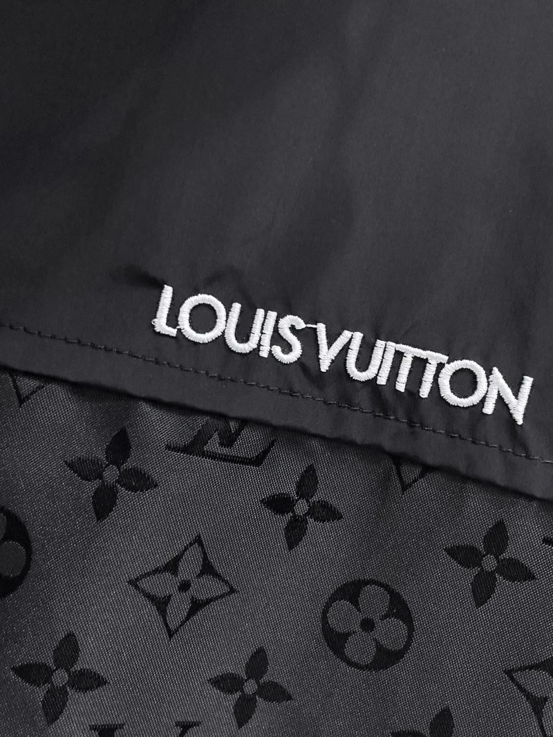 Louis Vuitton Outwear QuickDry 136660