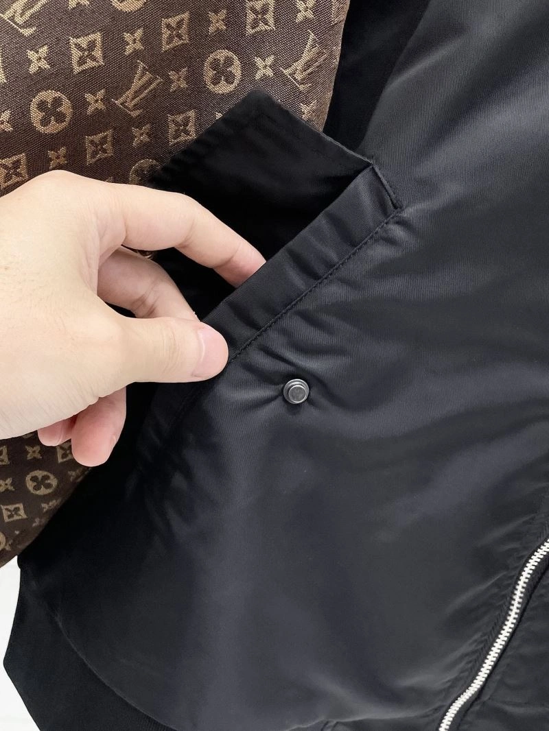 Louis Vuitton Outwear Youthful 136654
