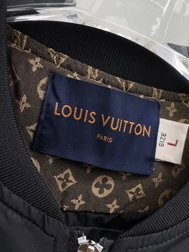 Louis Vuitton Outwear Youthful 136654