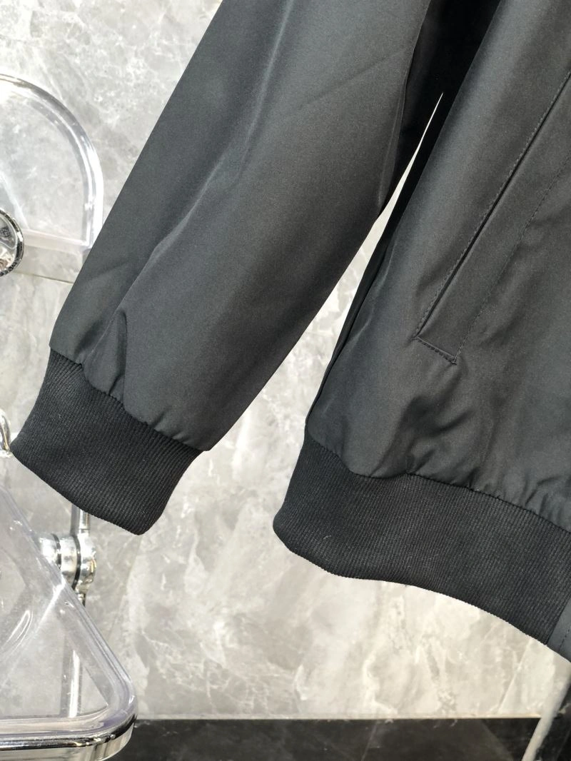 Original Louis Vuitton Outwear 136645