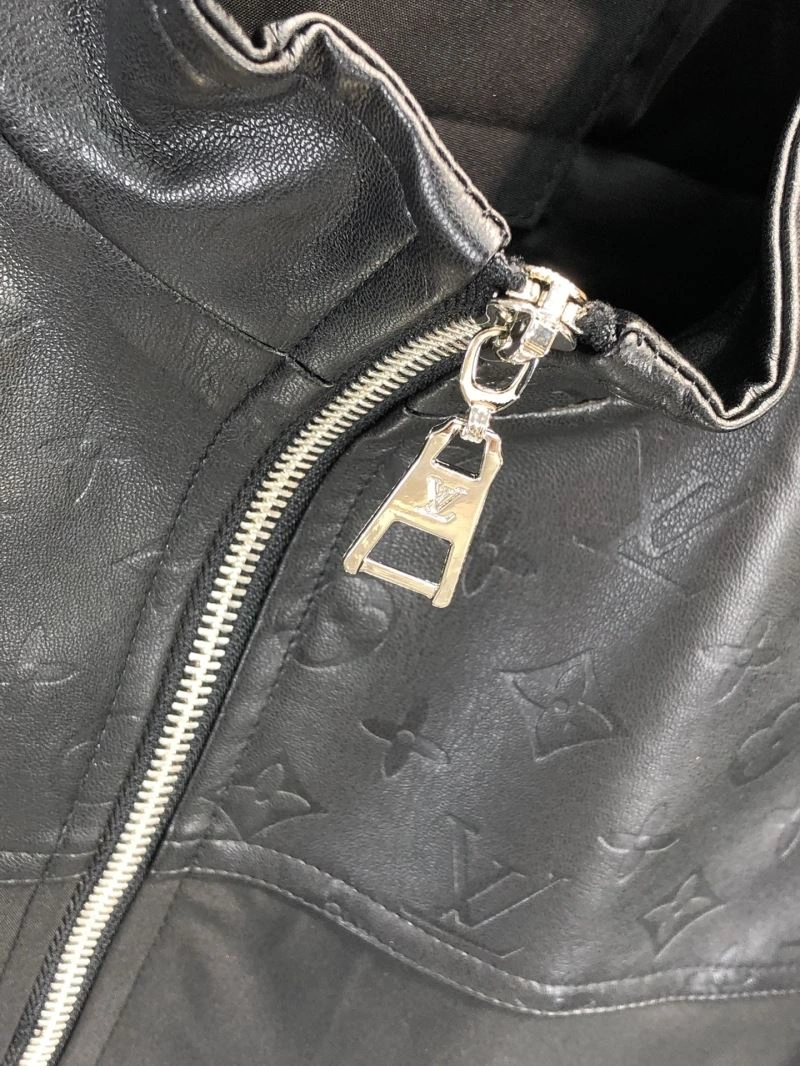 Original Louis Vuitton Outwear 136645