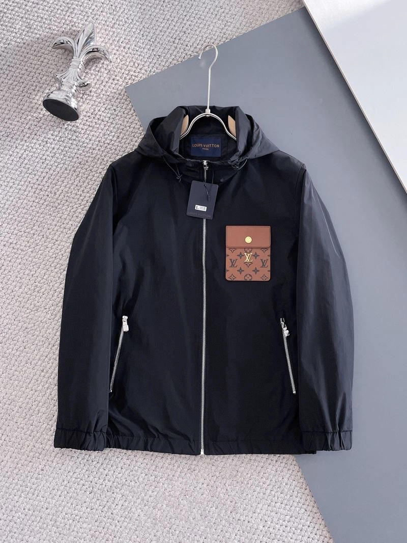 WaterResistant Louis Vuitton Outwear 136658