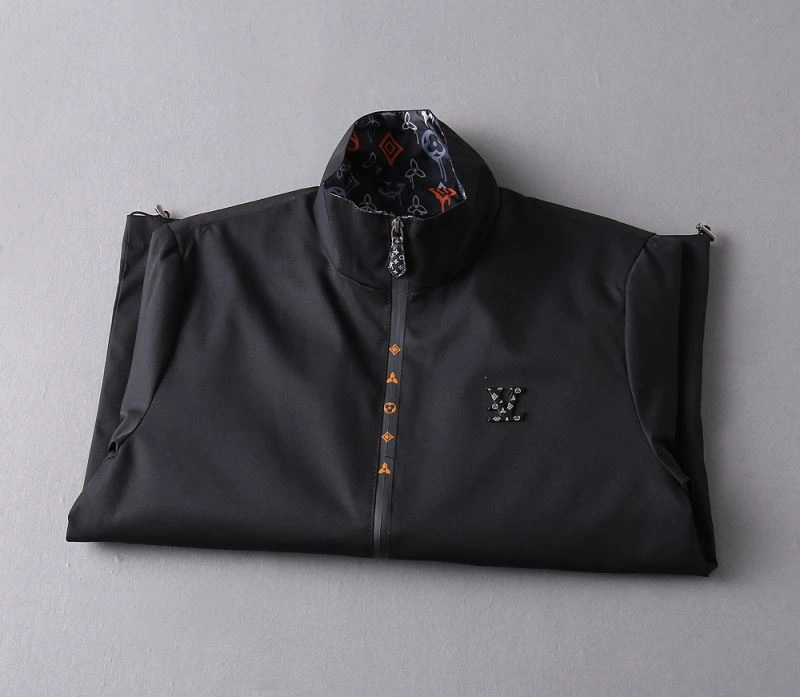 Bright Louis Vuitton Outwear 136640