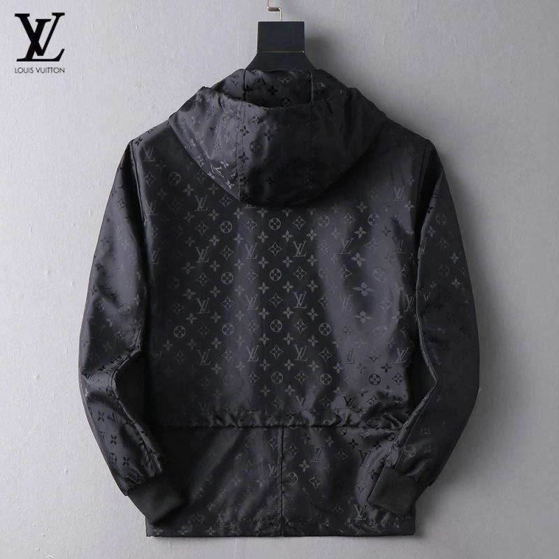 WrinkleFree Louis Vuitton Outwear 136652
