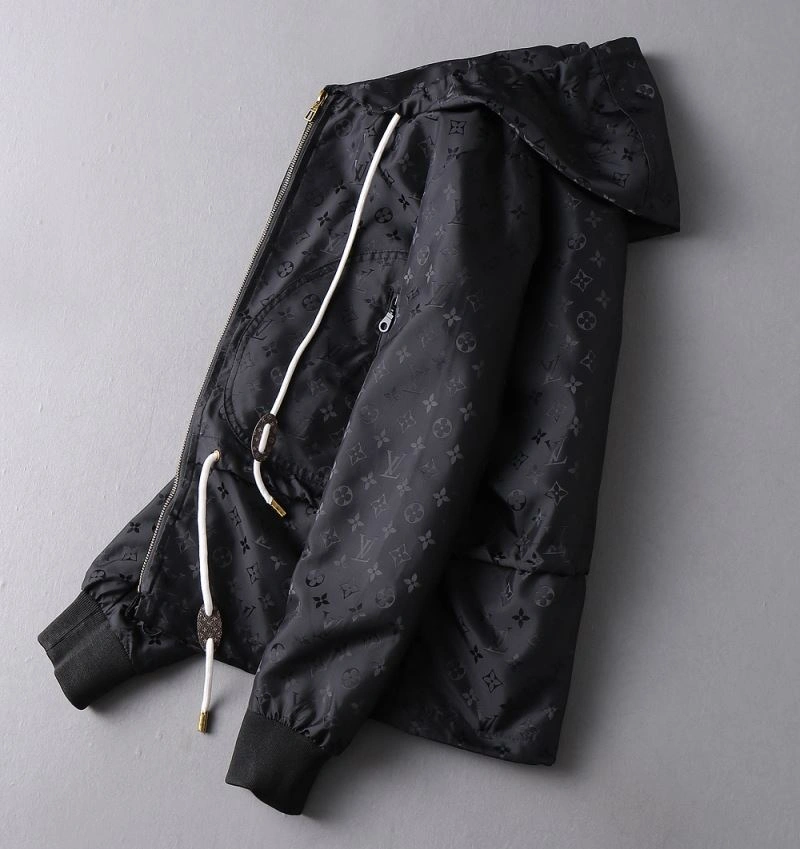 WrinkleFree Louis Vuitton Outwear 136652