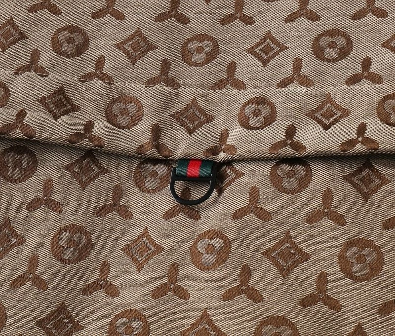 Sporty Louis Vuitton Outwear 136641