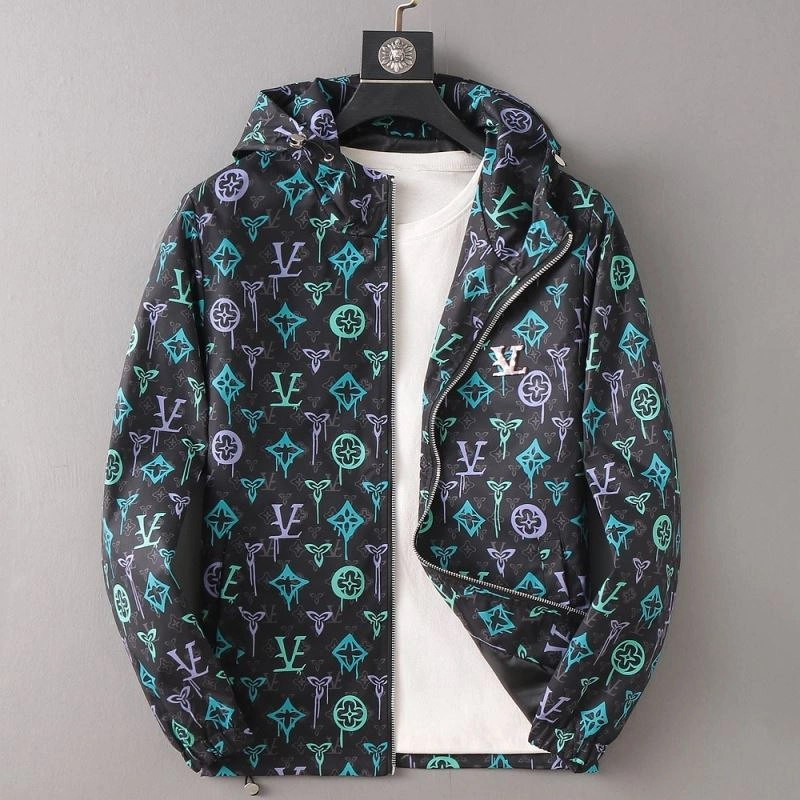 Flexible Louis Vuitton Outwear 136643