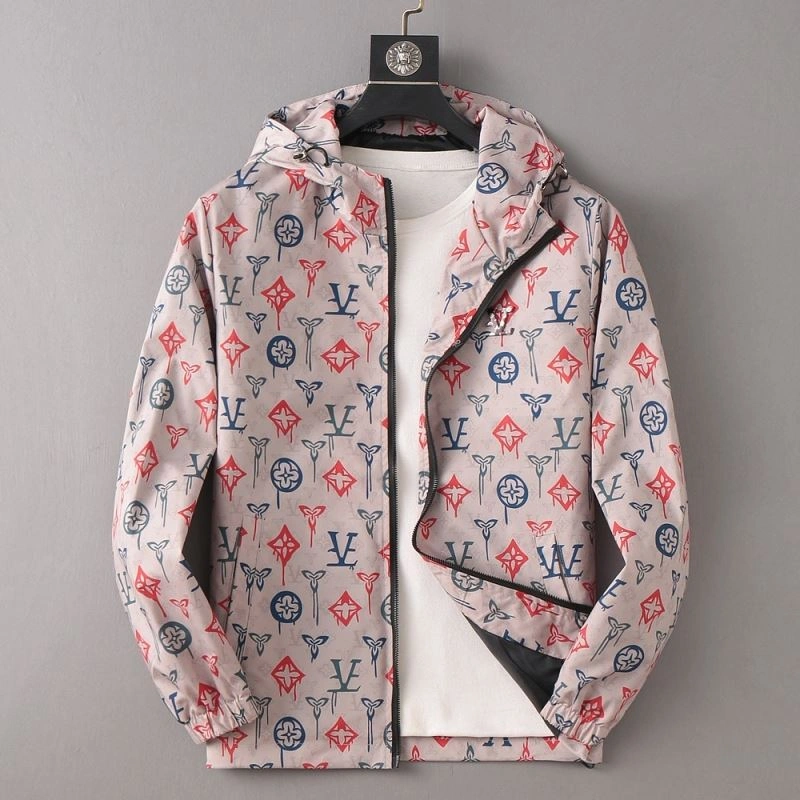 Flexible Louis Vuitton Outwear 136643