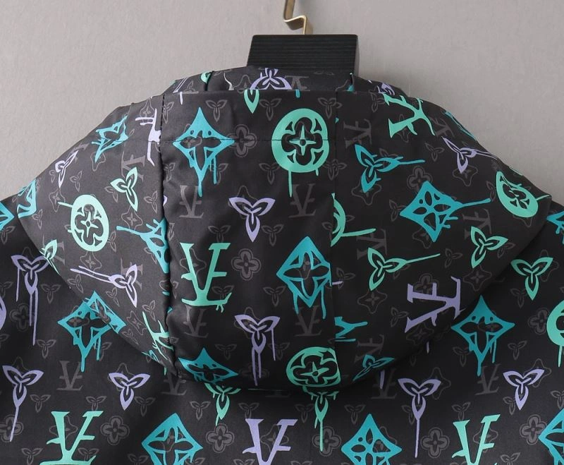 Flexible Louis Vuitton Outwear 136643