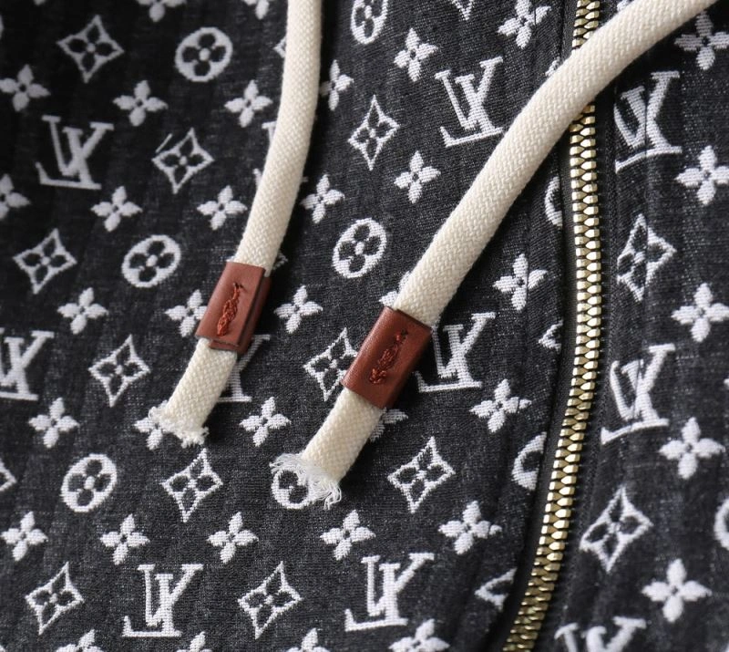 Functional Louis Vuitton Outwear 136639