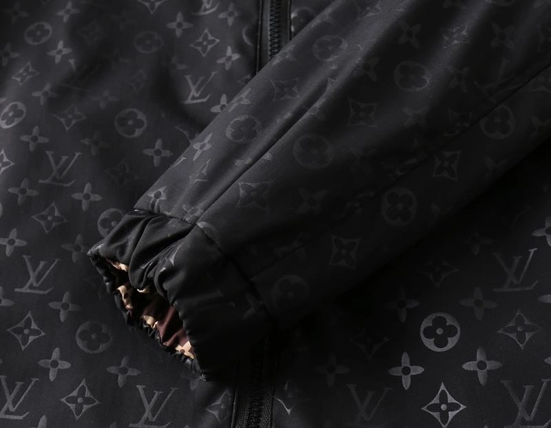 HighPerformance Louis Vuitton Outwear 136624