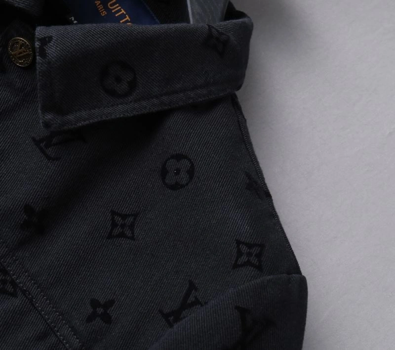 ZipUp Louis Vuitton Outwear 136621
