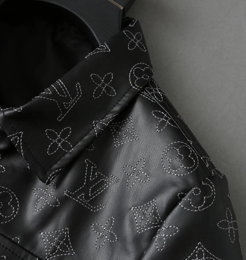 Contemporary Louis Vuitton Outwear 136620