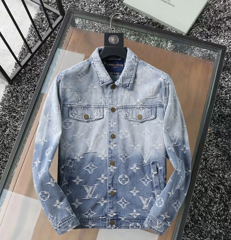 Louis Vuitton Outwear TravelReady 136617