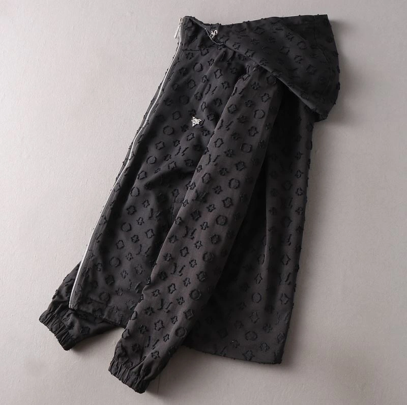 Louis Vuitton Outwear Functional 136609