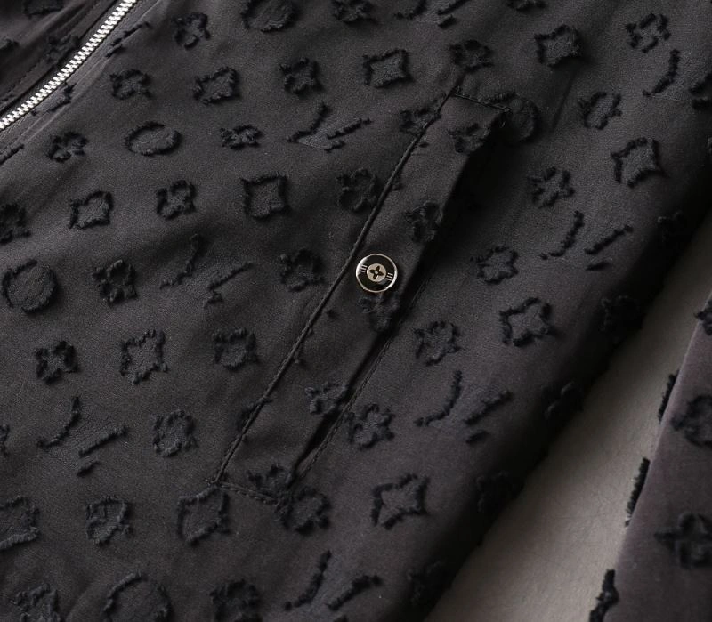 Louis Vuitton Outwear Functional 136609