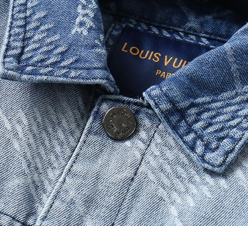 Louis Vuitton Outwear TravelReady 136611
