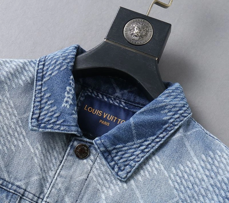 Louis Vuitton Outwear TravelReady 136611