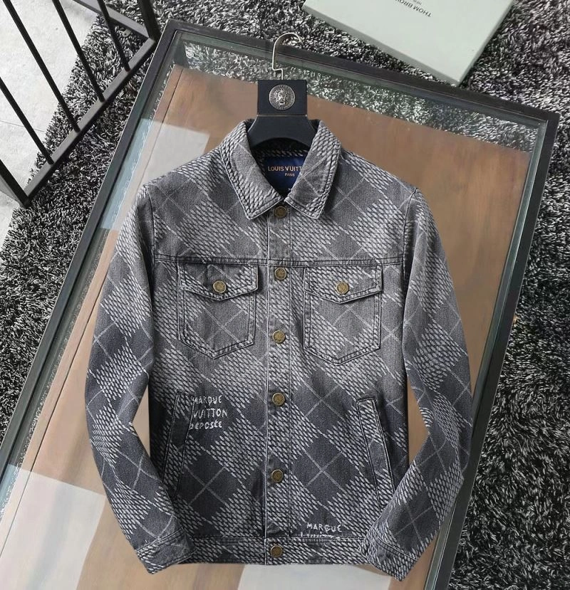 GoAnywhere Louis Vuitton Outwear 136608