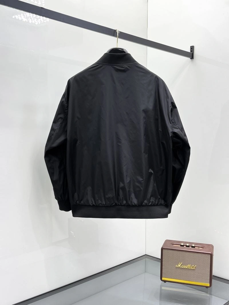 Louis Vuitton Outwear Resilient 136607