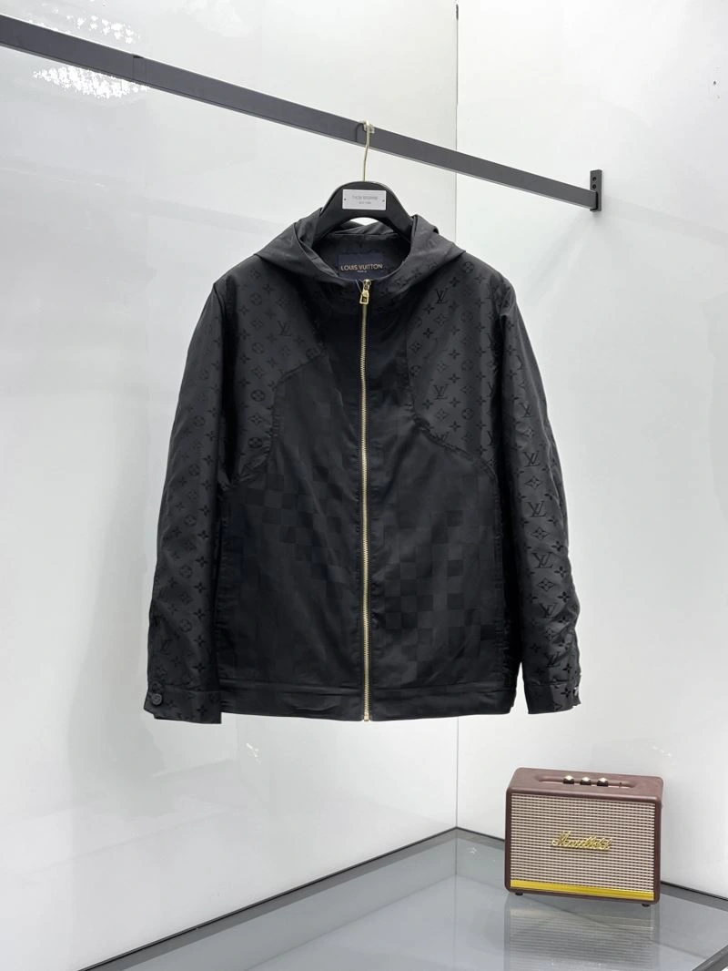 Louis Vuitton Outwear WellDesigned 136601