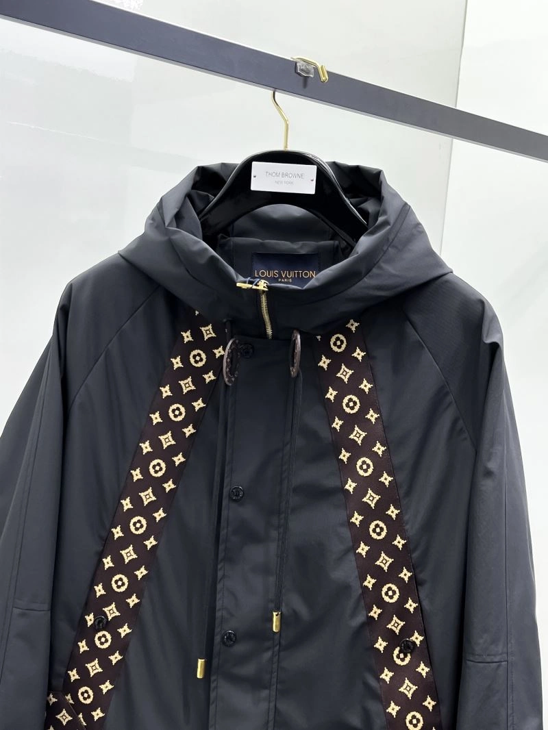 Upgraded Louis Vuitton Outwear 136602