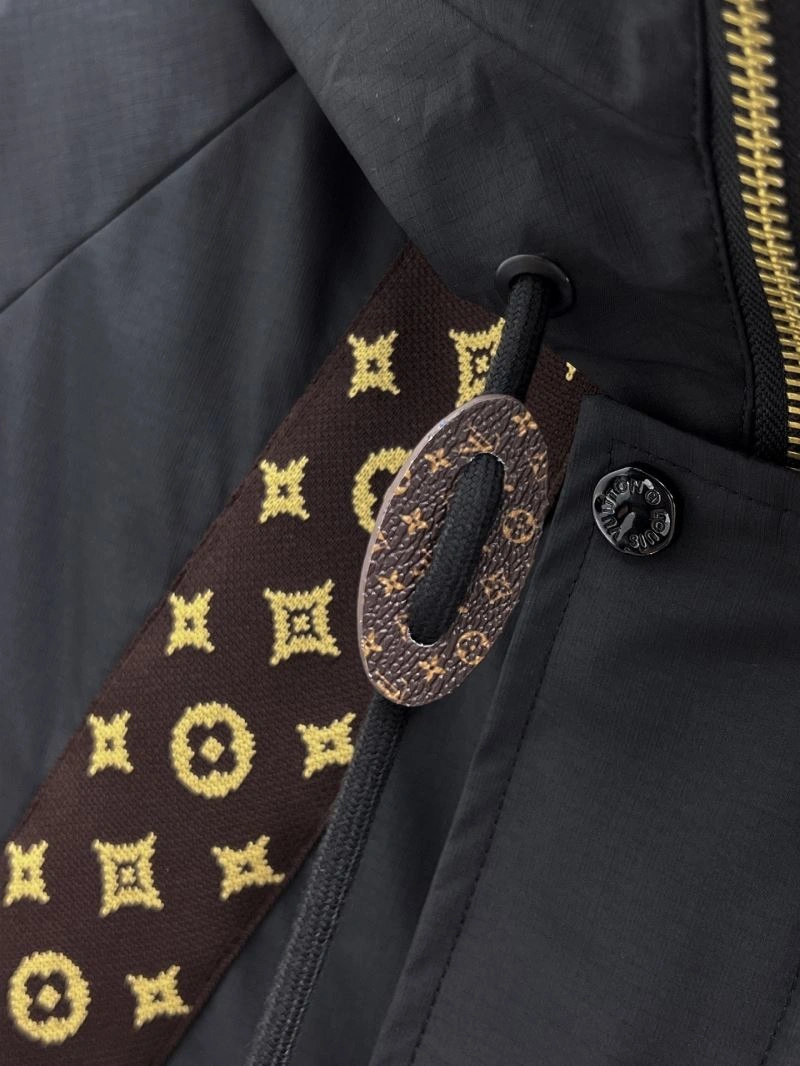 Upgraded Louis Vuitton Outwear 136602