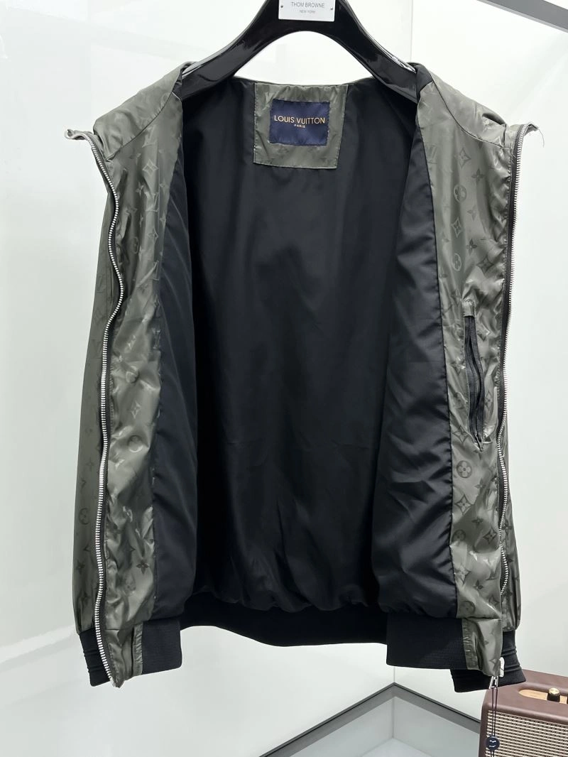 Louis Vuitton Outwear ZeroBulk 136598