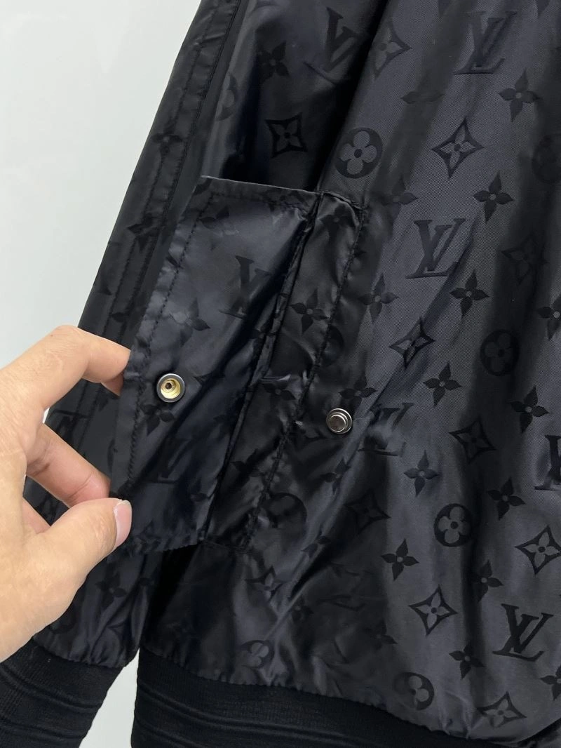 Louis Vuitton Outwear Premium 136600