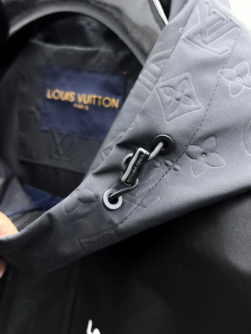 Louis Vuitton Outwear ComfortFit 136672