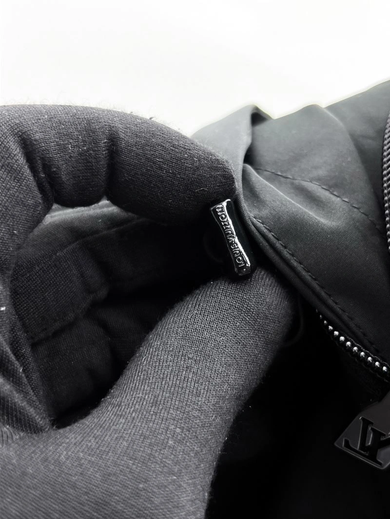 Comfortable Louis Vuitton Outwear 136593
