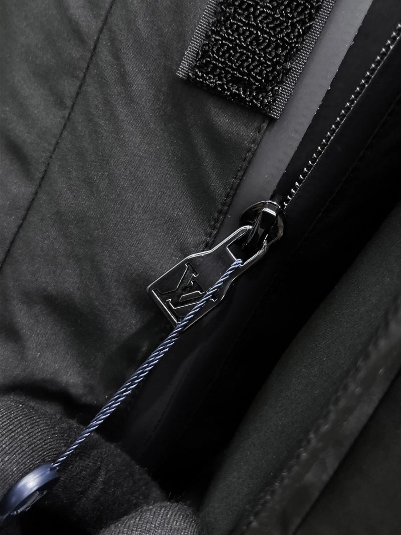 Comfortable Louis Vuitton Outwear 136593