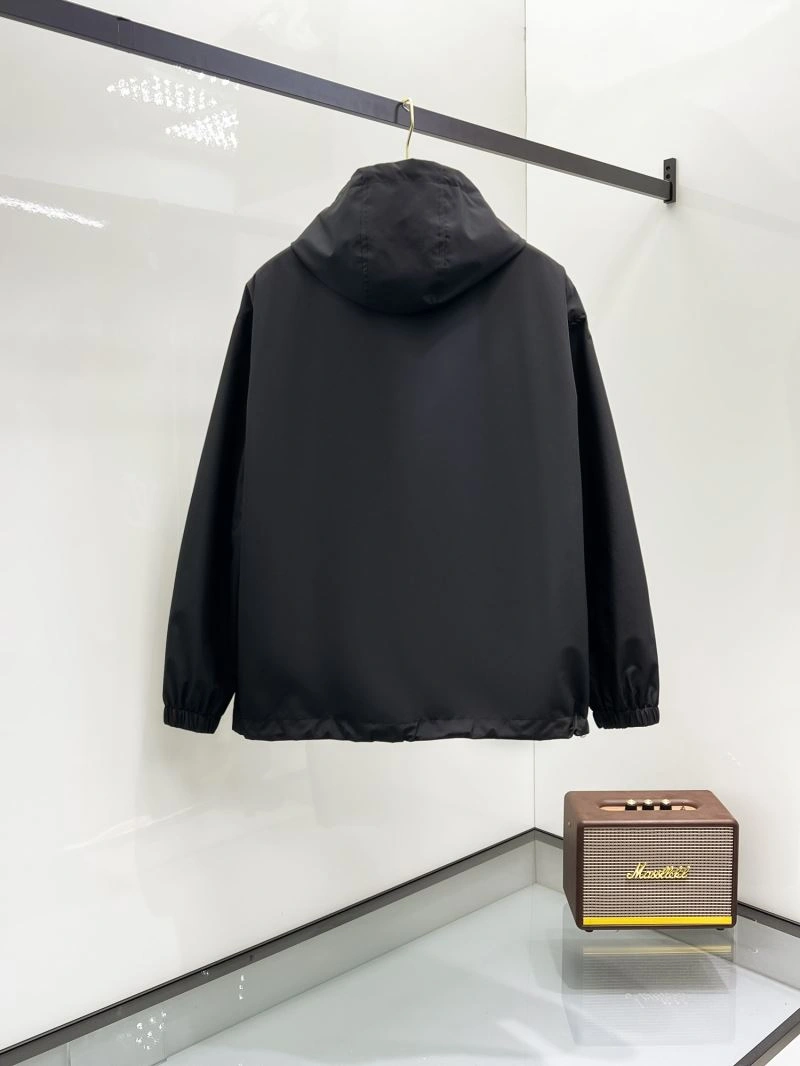 Louis Vuitton Outwear TimelessDesign 136591