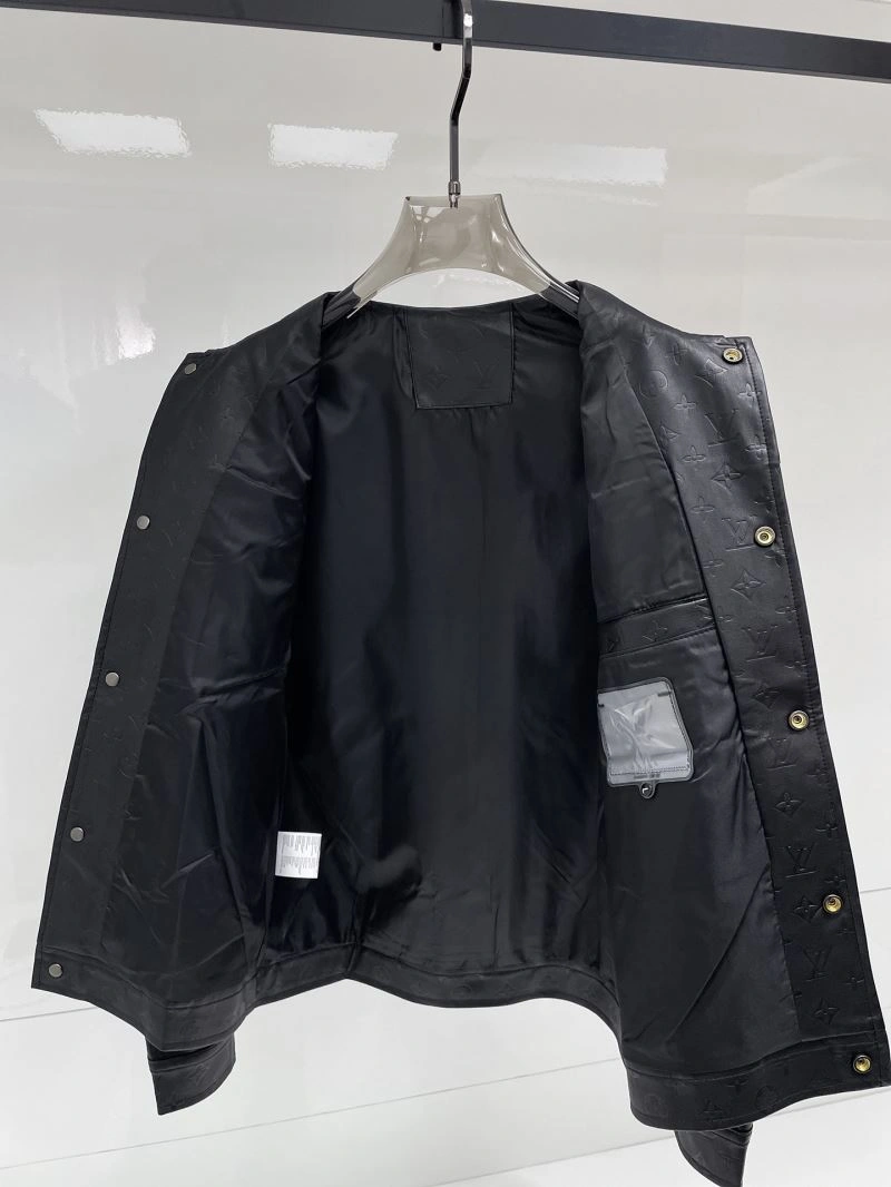 Louis Vuitton Outwear EasyCare 136599