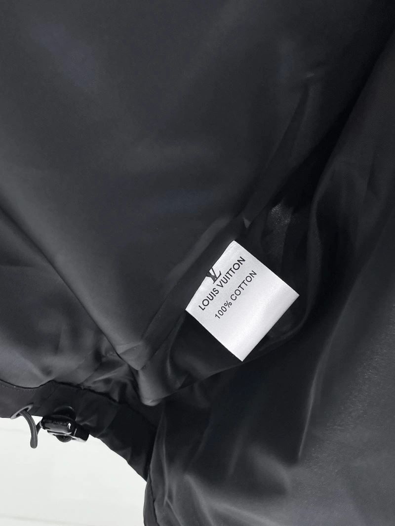 Efficient Louis Vuitton Outwear 136592