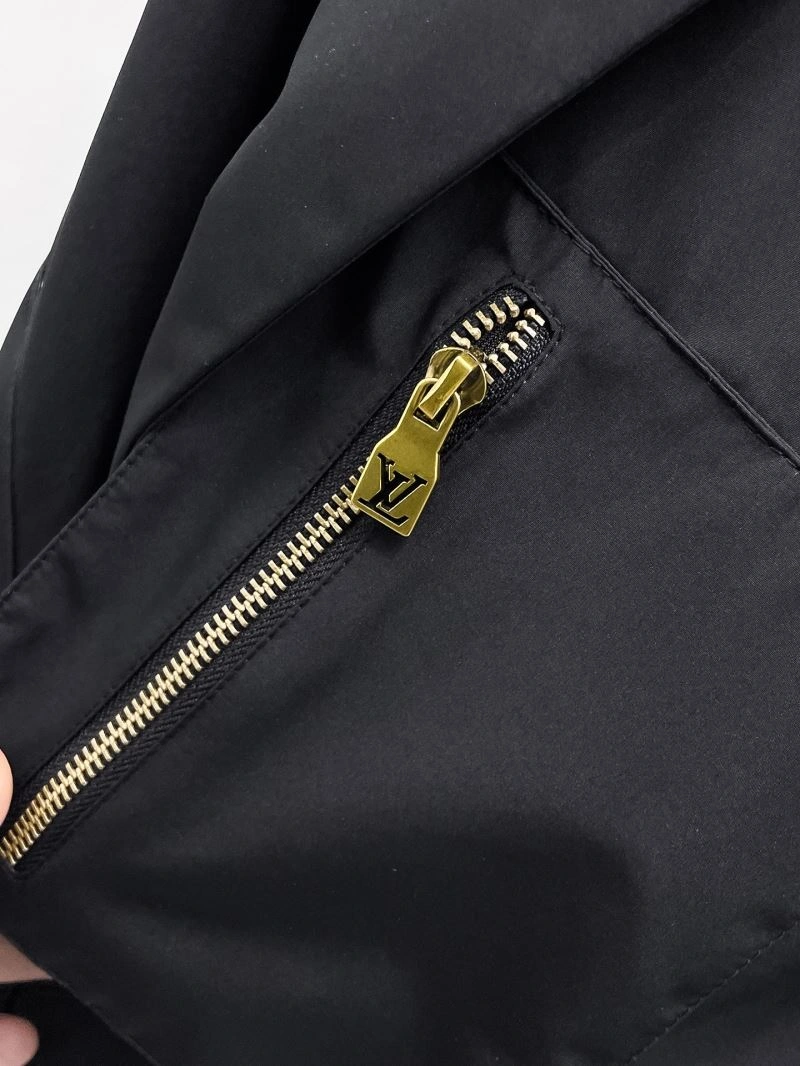 Louis Vuitton Outwear Versatile 136588