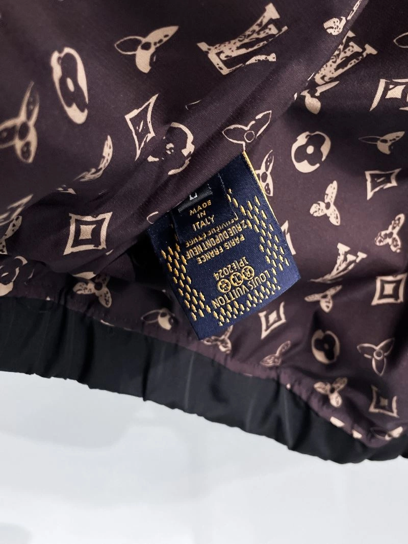 Louis Vuitton Outwear Versatile 136588